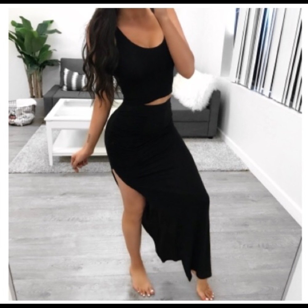 Black maxi skirt
